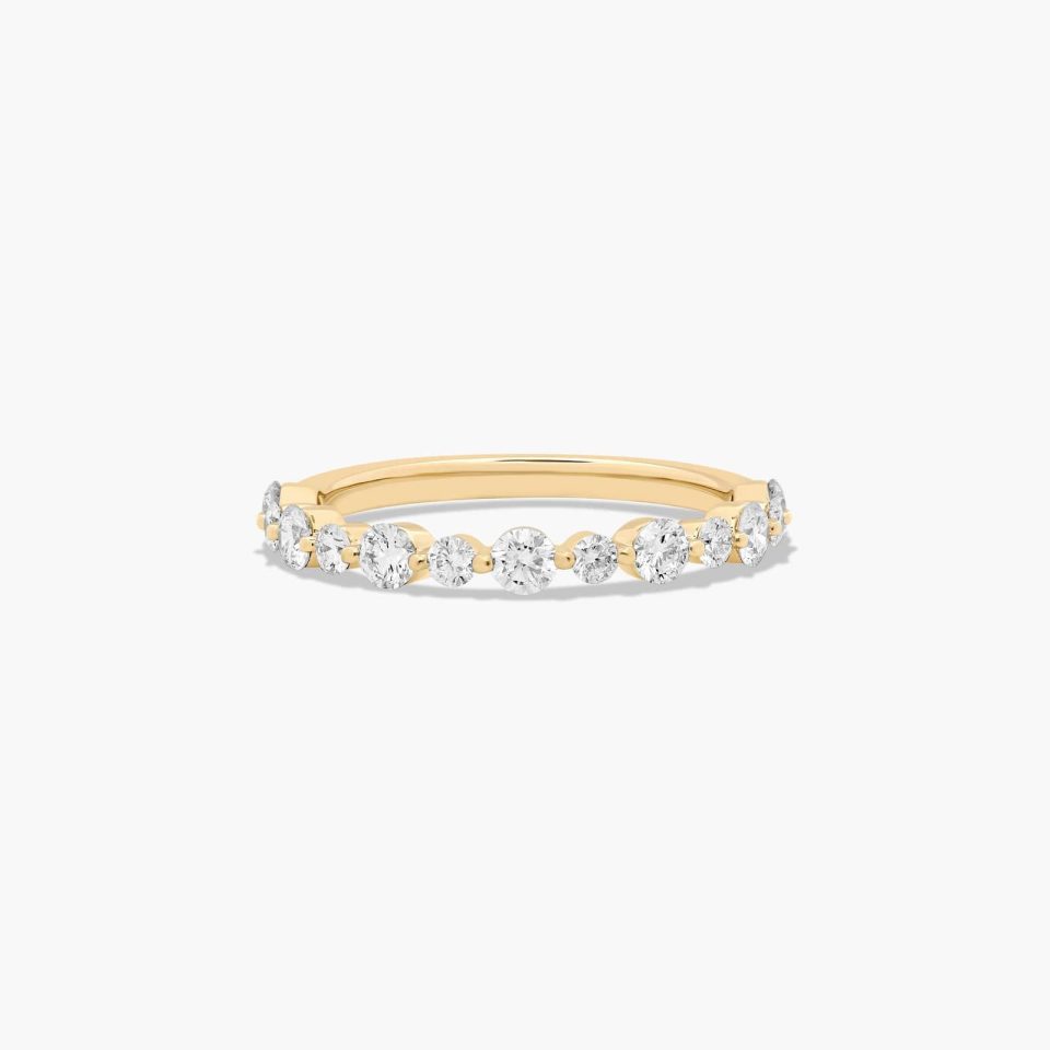 14K Yellow Gold Shared Prong Alternating Diamond Wedding Ring