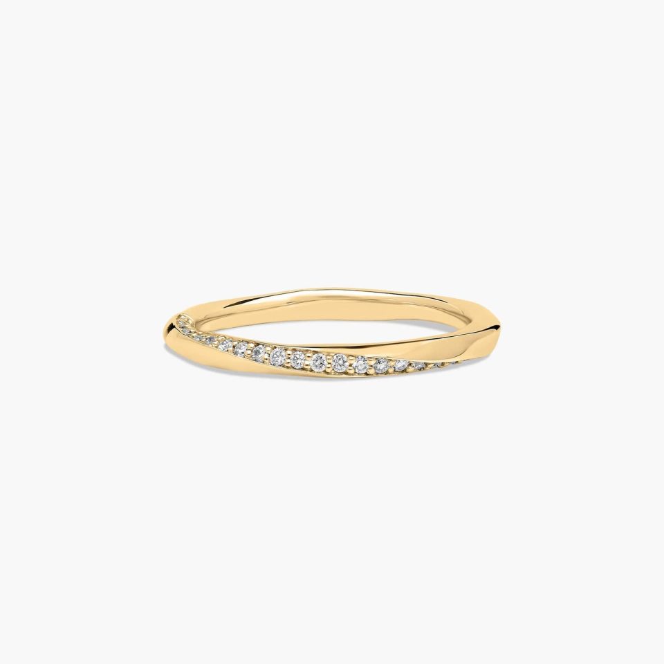 18K Yellow Gold Helix Pavé Wedding Ring
