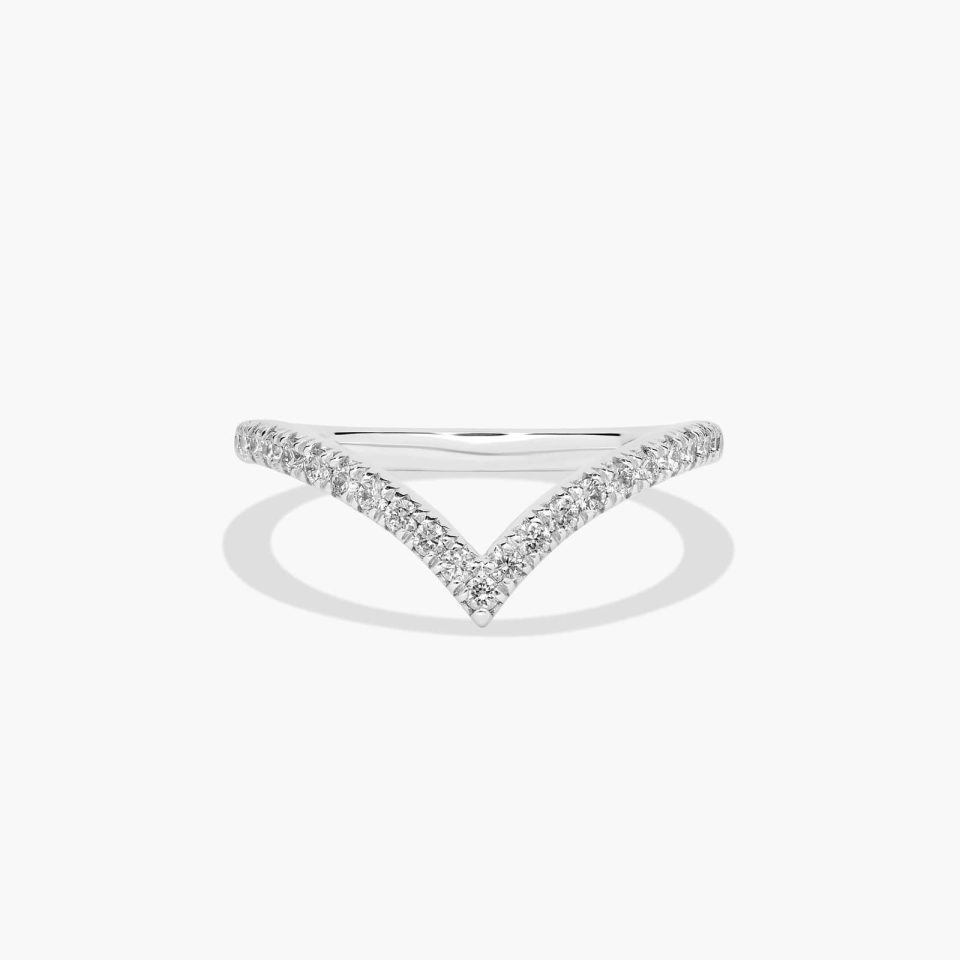18K White Gold V Contour Diamond Ring
