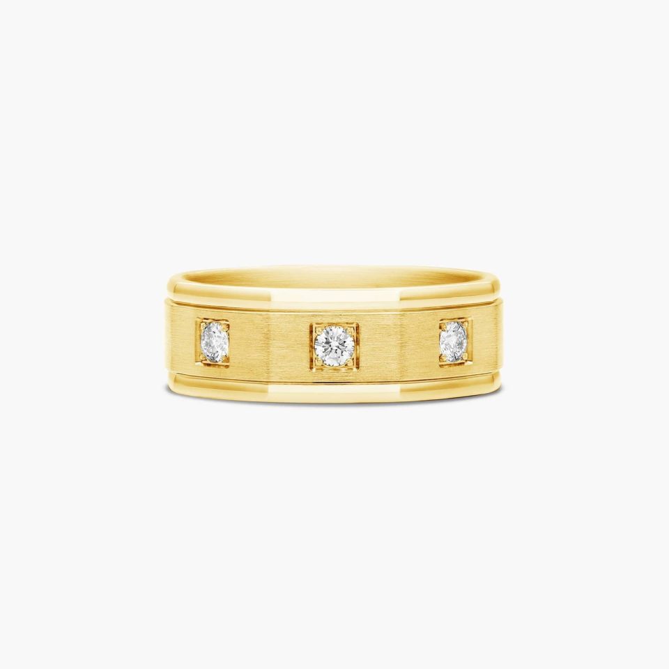 14k Yellow Gold 8mm Comfort-Fit Pavé Set 3-Stone Diamond Ring